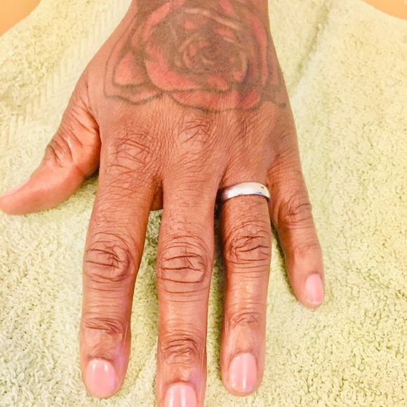 Smooth Silver Wedding Band - Picture 2 of 2